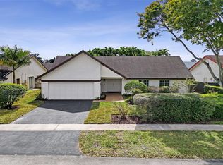 10220 NW 25th Street, Pembroke Pines, FL 33026