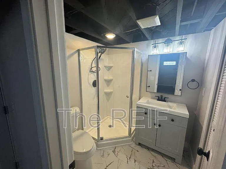 3324 Greenfield Rd — Photo 13