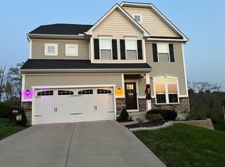 8540 Forest Valley Dr, Cincinnati, OH 45247