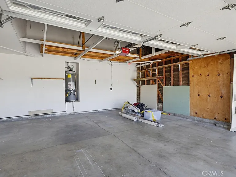 243 N Pageant St — Photo 53