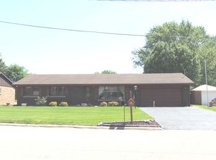 303 Luce St, Dalzell, IL 61320