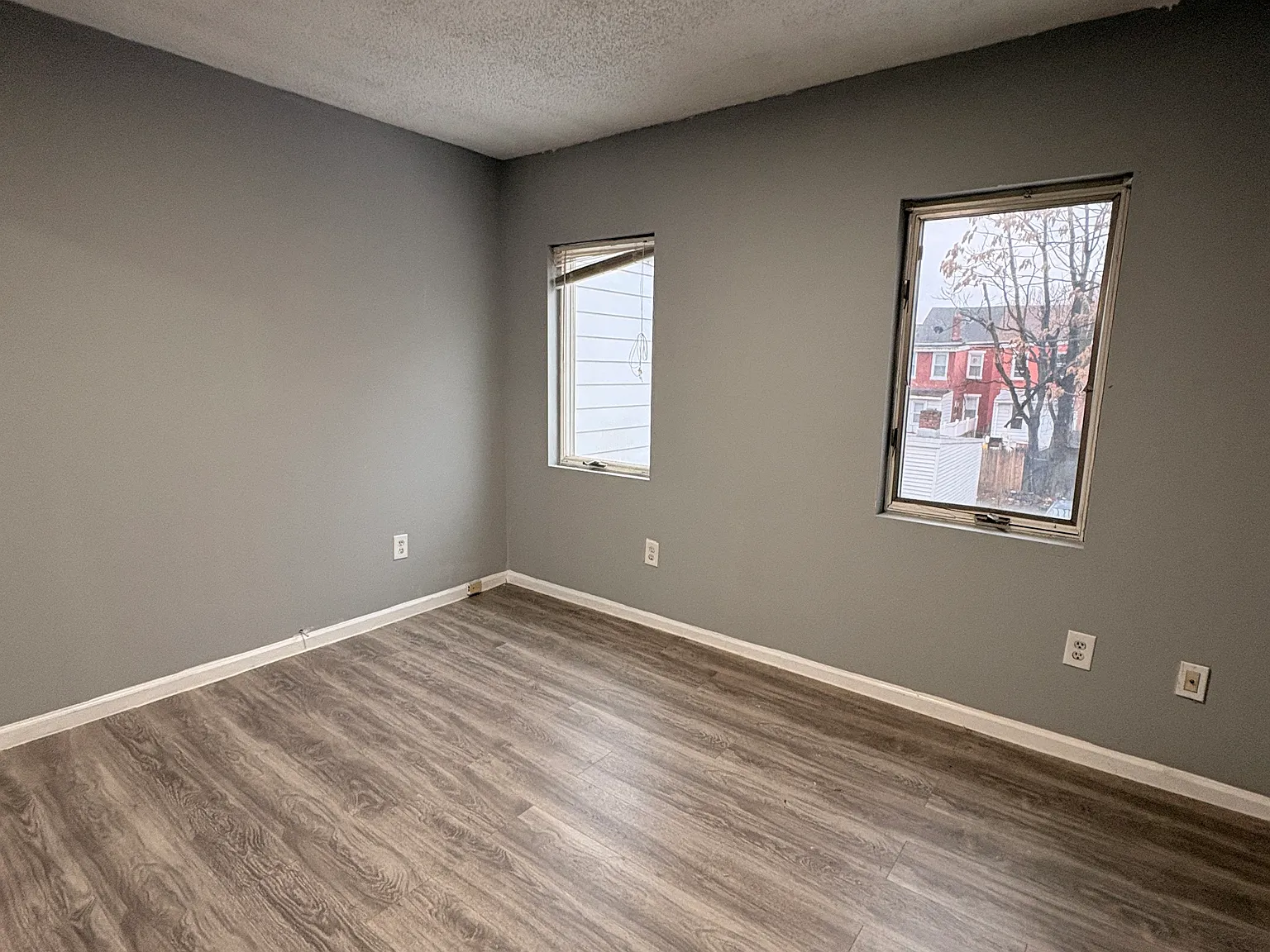 2 bed, 1092 sqft, $2,300 — Photo 1