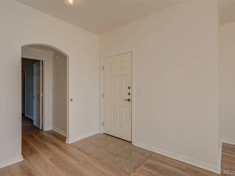 5756 N Genoa Way #12-208 — Photo 3