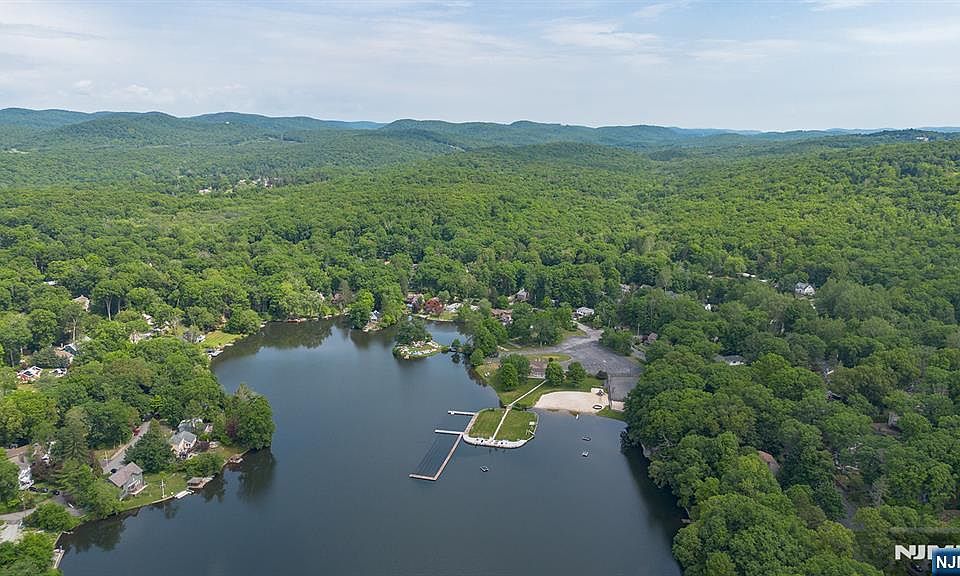 1st image of 39 Old Rd