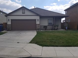6885 E Townsend Ave, Fresno, CA 93727