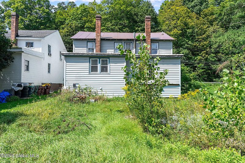 2nd image of 28 Gates Avenue