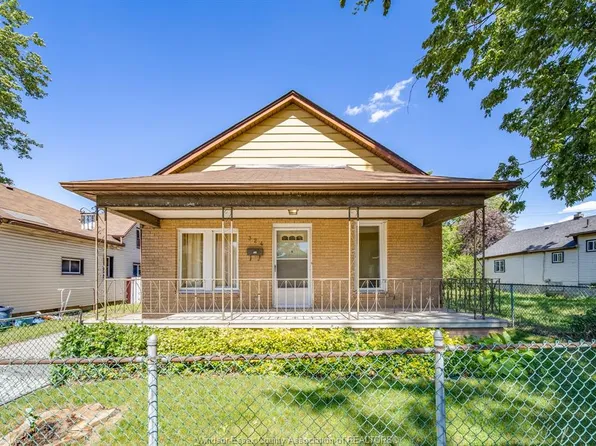 324 Parent Ave, Windsor, ON N9A 2B8