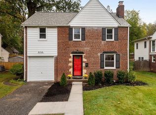 9709 Lawndale Dr, Silver Spring, MD 20901