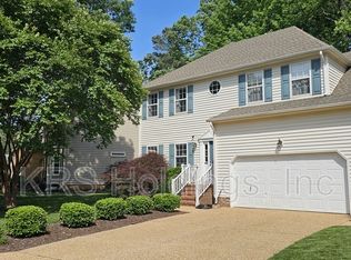 125 Crosspointe Ct, Yorktown, VA 23693