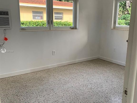 2nd image of 222 Salamanca Ave #1