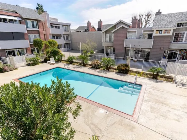 20235 Keswick St Unit 212, Winnetka, CA 91306