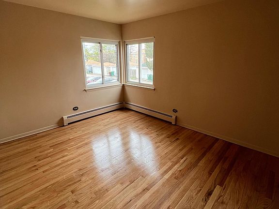 2nd image of 1813 S Harlem Ave #3