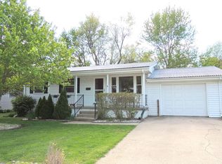 206 S Alco Ave, Maryville, MO 64468