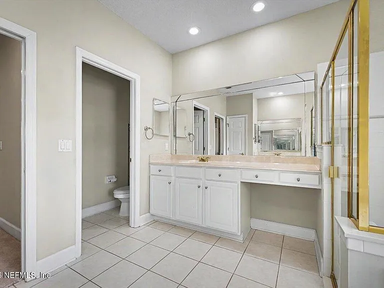 337 S Mill View Way — Photo 45