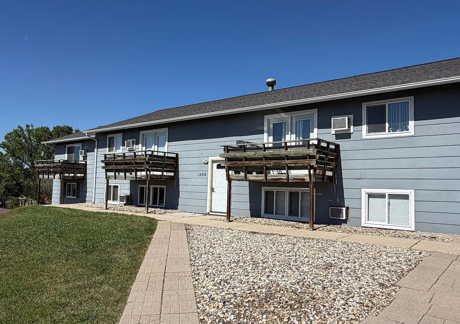 1200 Glacial Drive — Photo 1