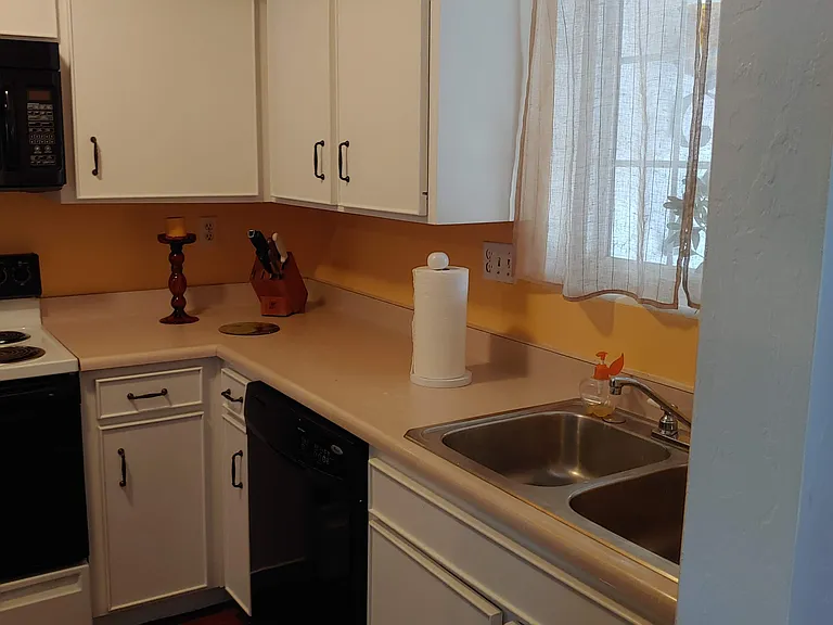 61 N Las Yucas — Photo 11