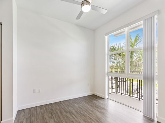4th image of 13113 SW 248th St #3-206