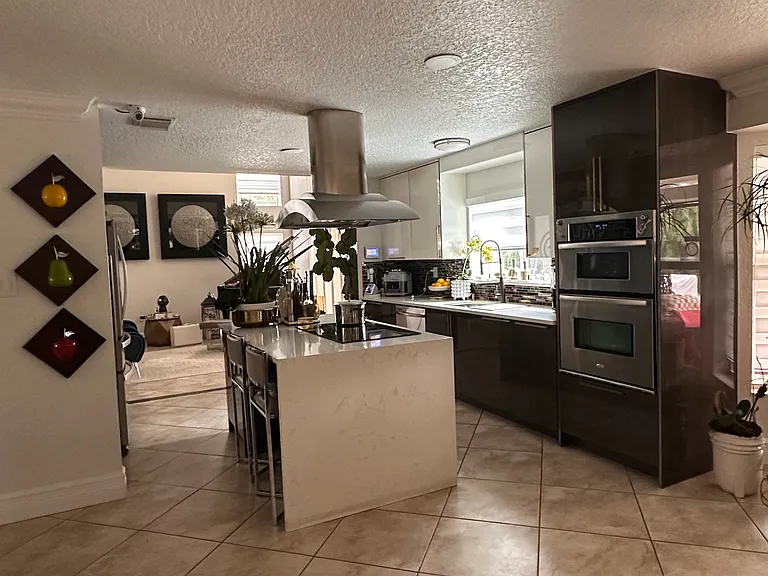 13260 NW 11th Dr — Photo 10