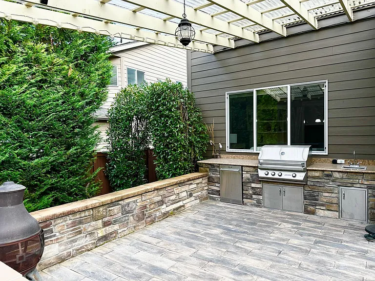 27174 SE 18th Pl — Photo 3
