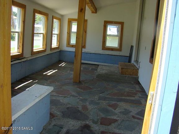 3rd image of 9 Abercrombie St