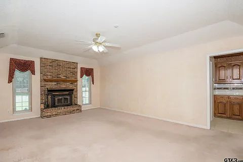 2nd image of 3863 Lamb Dr