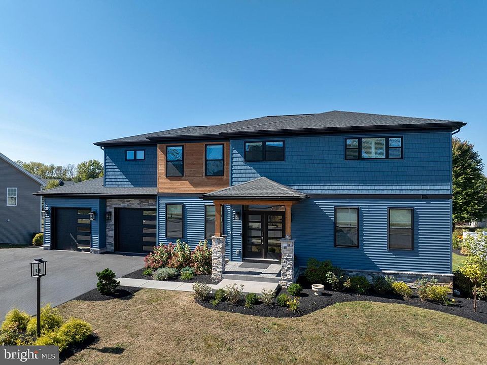 1st image of 140 Pepperberry Ln