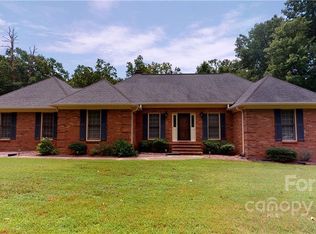 11100 Tara Oaks Dr, Charlotte, NC 28227