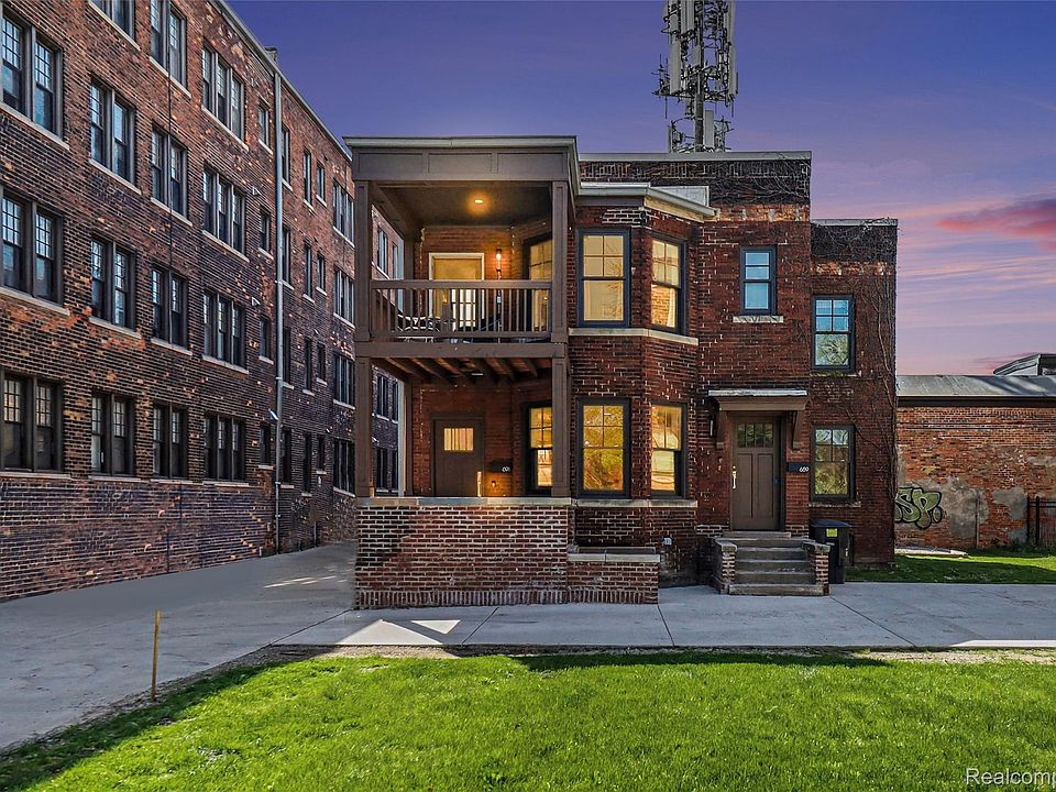 1st image of 691 W Alexandrine St