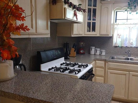 5th image of 2323 Rockwell Dr