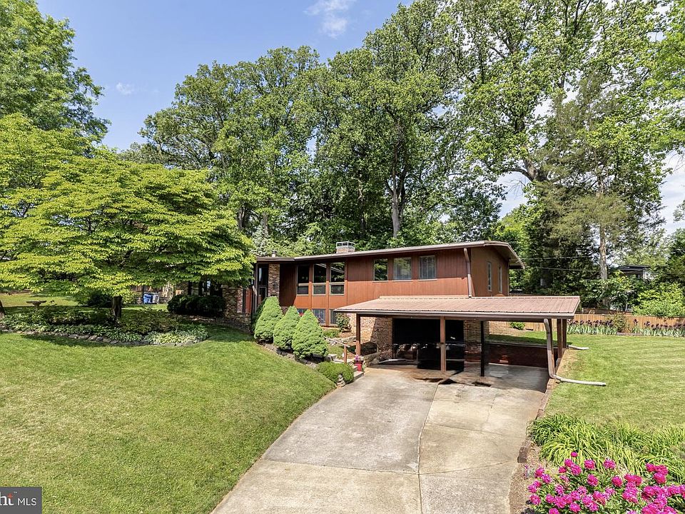 1st image of 3018 Pine Spring Rd