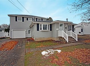 3727 Saxony Pl, Buffalo, NY 14219