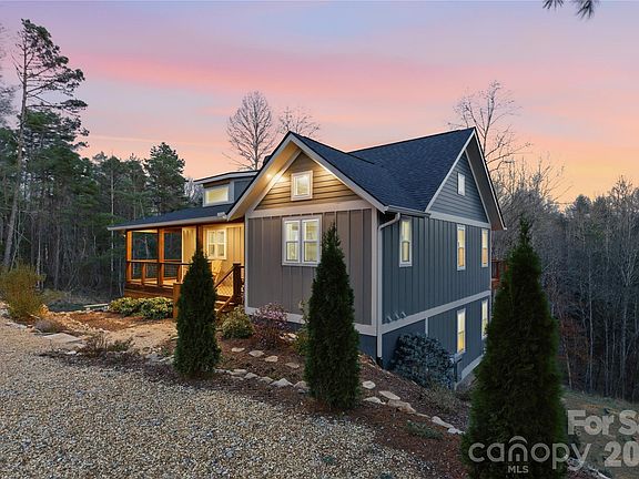 3rd image of 65 Sky Vista Ln