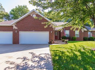 1460 S Casa Grande Ave, Springfield, MO 65802