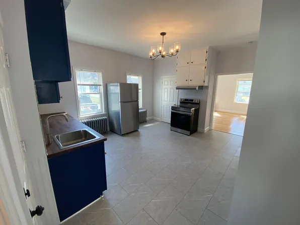 421 Washington St Floor 1, Taunton, MA 02780