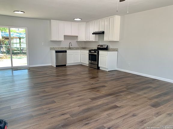 3rd image of 5422 Indian Pipe Dr