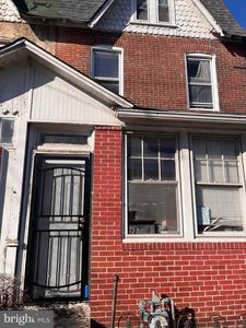2206 W 3rd St, Chester, PA, 19013