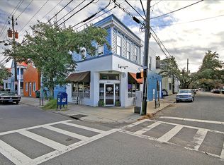 98 1/2 Smith St APT A, Charleston, SC 29401