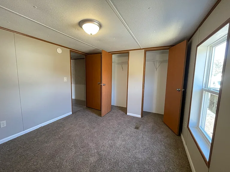 22 Tammy Dr — Photo 3