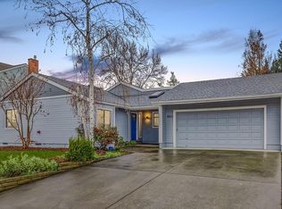 2833 Yvonne Rd, Medford, OR 97504