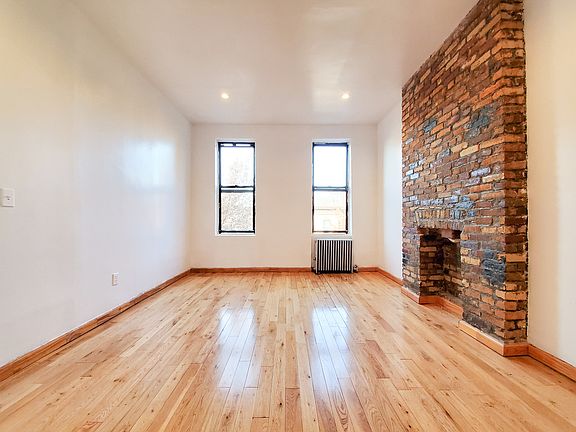 5th image of 550 Bainbridge St #A3l