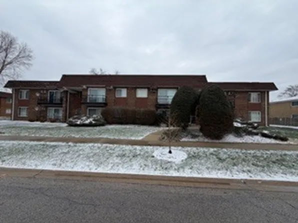 18205 Morgan St APT 2A, Homewood, IL 60430