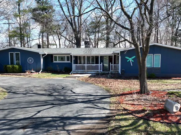 523 S Western Heights Loop, Monticello, IN 47960