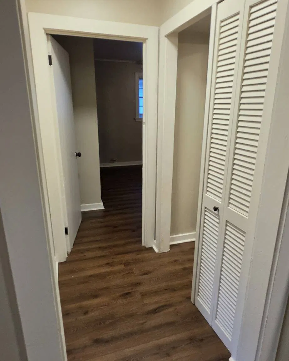 122 N Carter - 1 — Photo 4