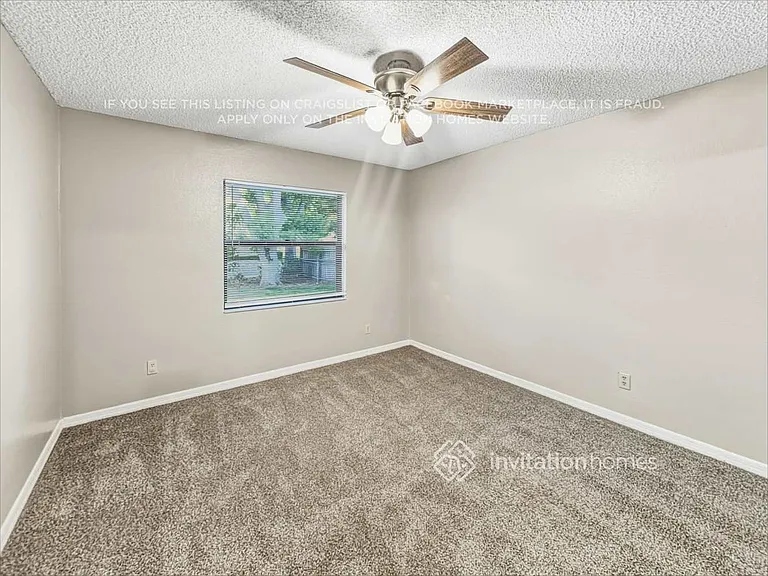 2112 Jonathan Ln — Photo 14