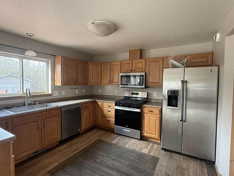 335 N Roy Cir — Photo 3