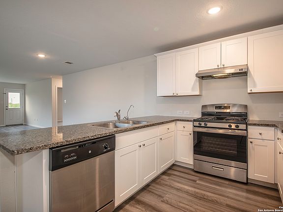 4th image of 339 Pradera Butte