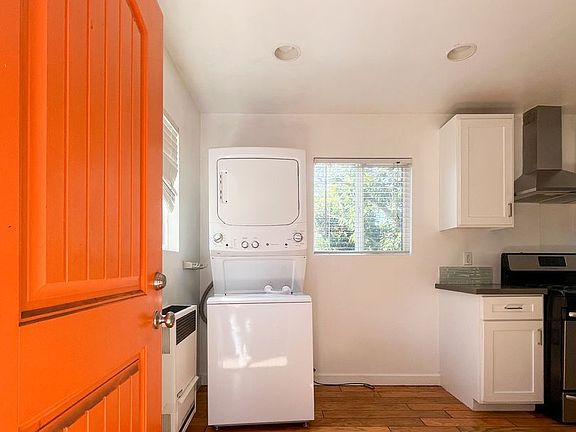 3rd image of 3425 Alice St #3427