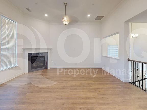 5th image of 2232 Southwick Dr