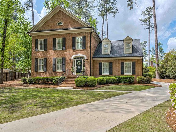 4th image of 3 Tall Pine Court