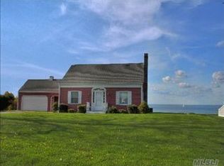 1425 Soundview Rd, Orient, NY 11957
